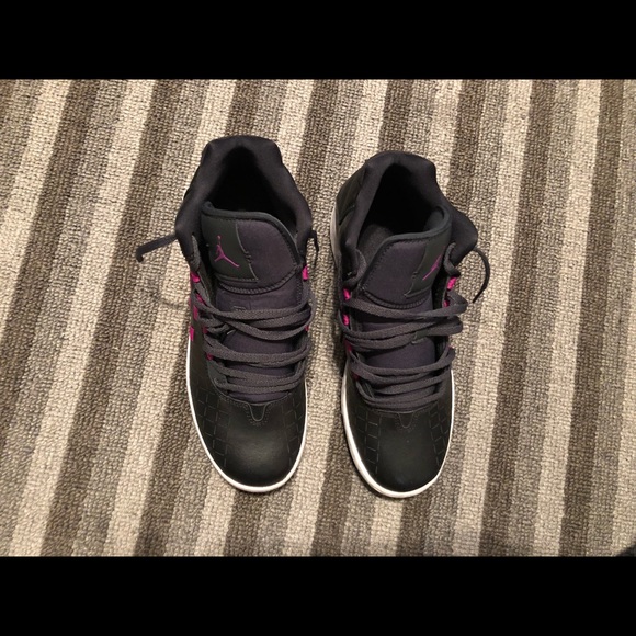 Jordan sneakers - Picture 5 of 6